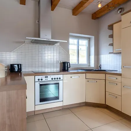 Holiday home Fischerhaus Am Reetdachhaus Friesenhaus